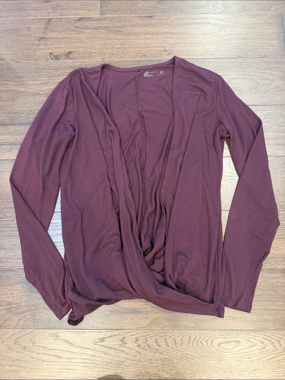 Xersion Plum Color Draped Long Sleeve Top Size Medium - C19-111